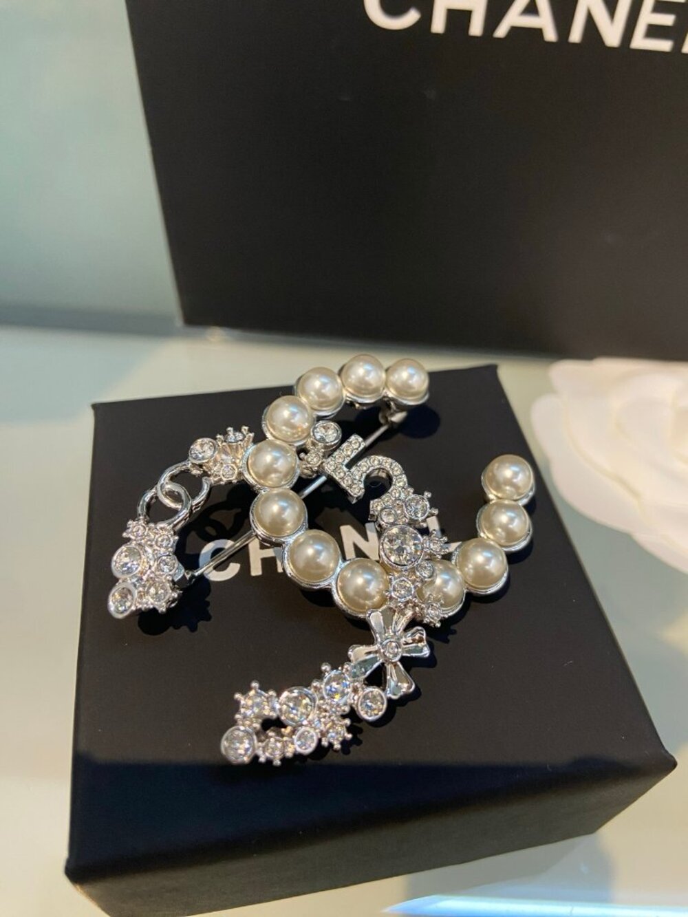 Chanel Silver-Tone Pearl Crystal CC Brooch Pin - Picture 5 of 7